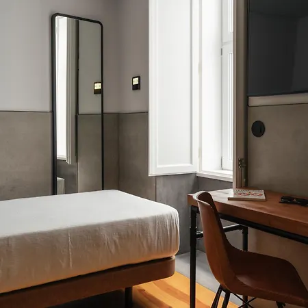 Inspira Santos Boutique 3* Лісабон