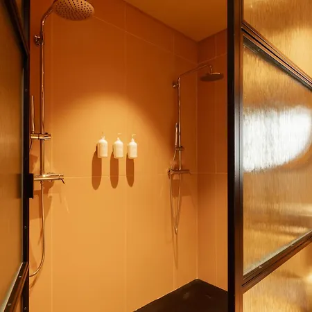 Inspira Santos Boutique 3* Лісабон